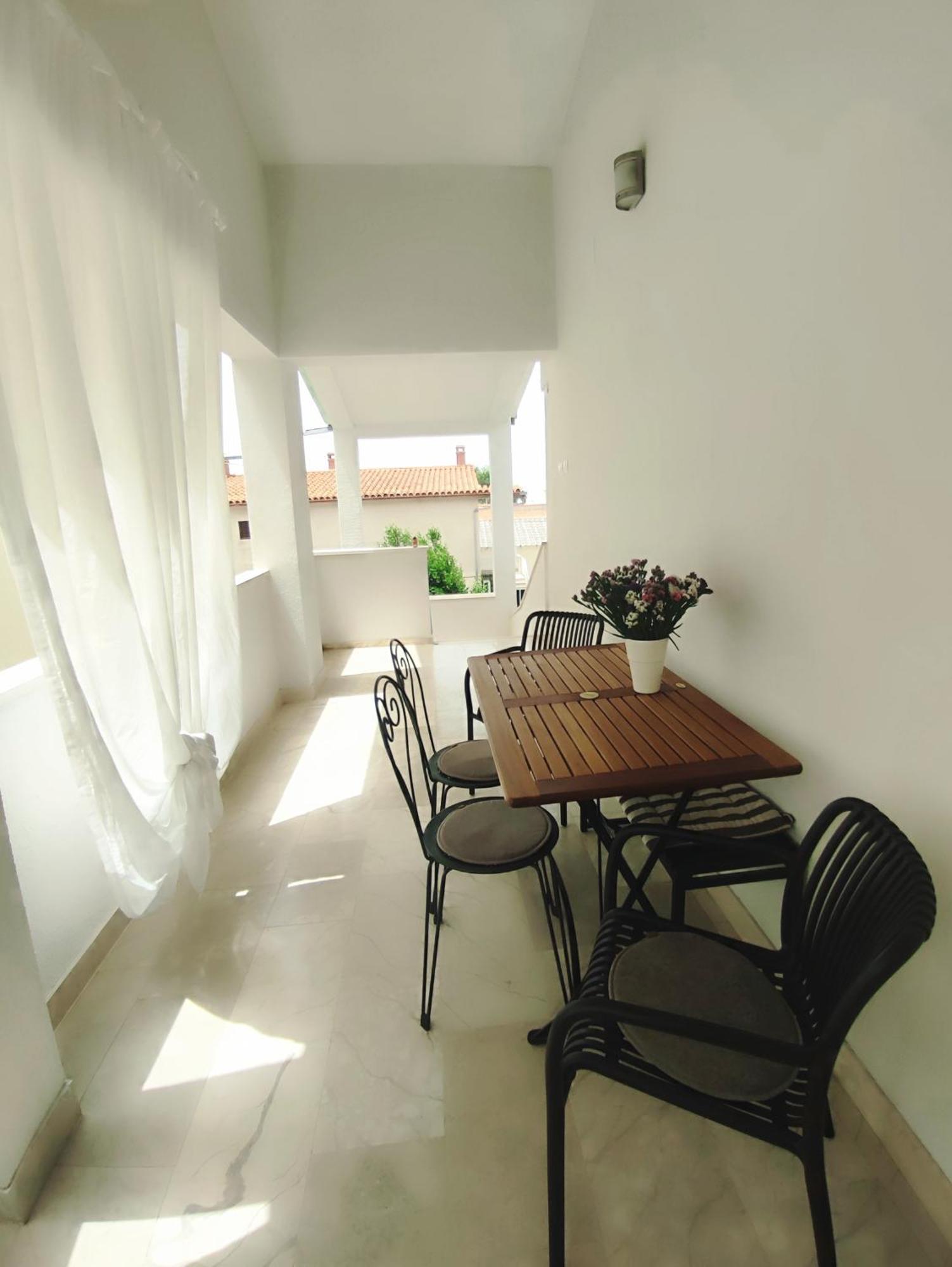 באסקה וודה Apartments Divna מראה חיצוני תמונה